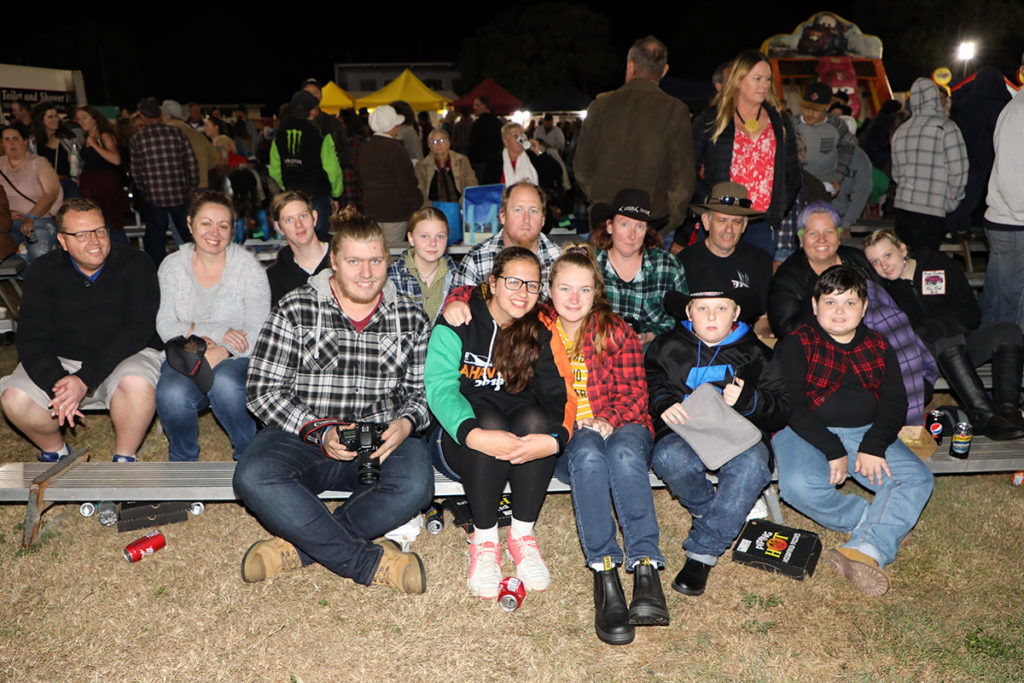 Burnett Heads bull riding