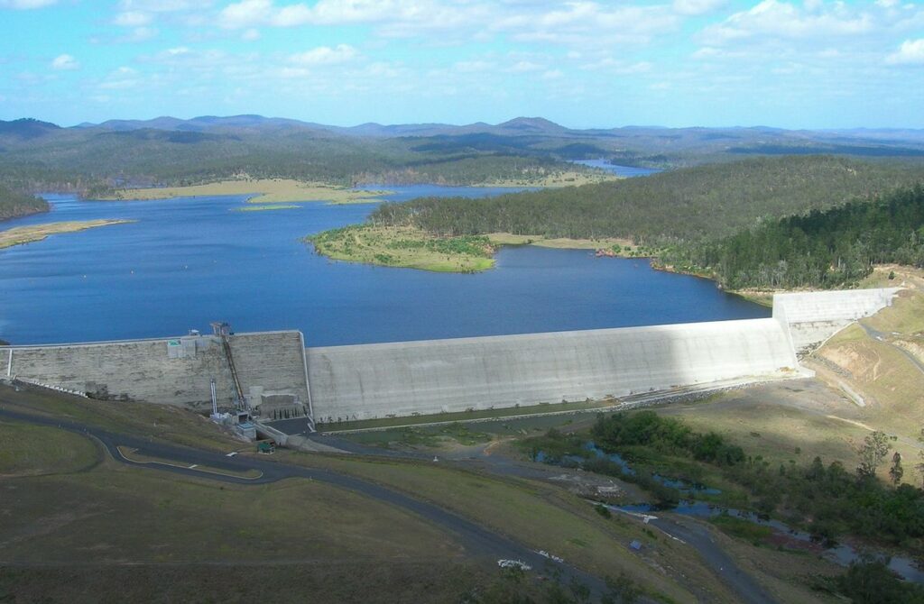 paradise dam contracts