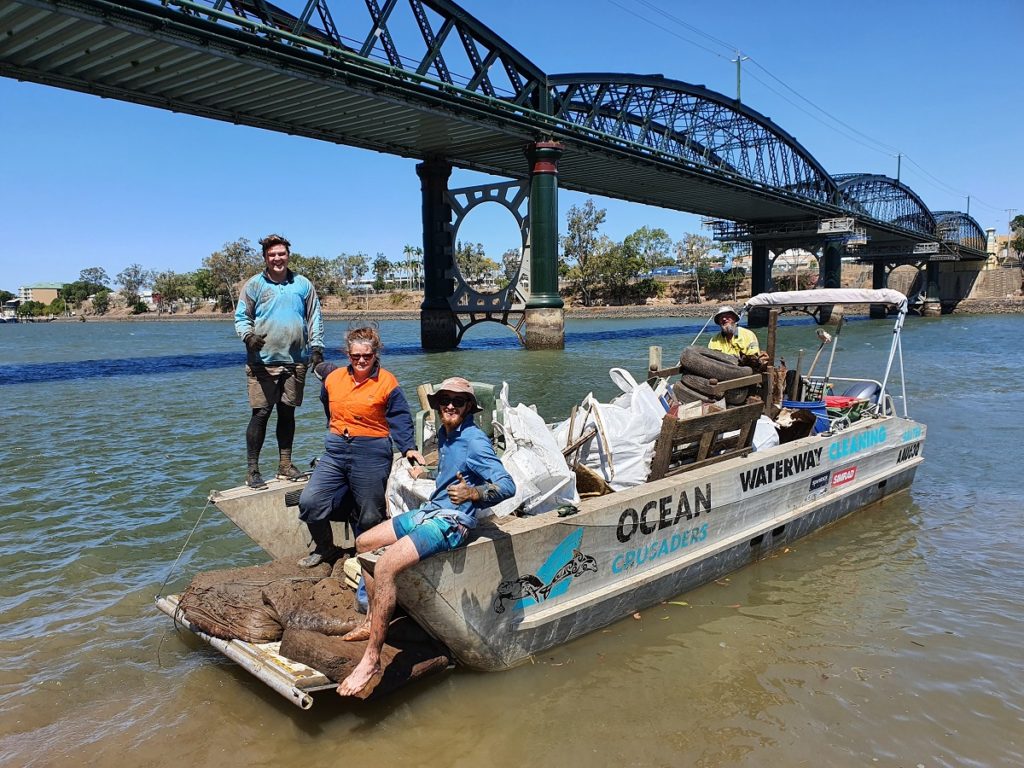 Ocean Crusaders and volunteers