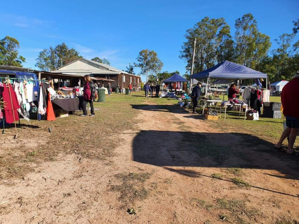 Bullyard Hall twilight markets