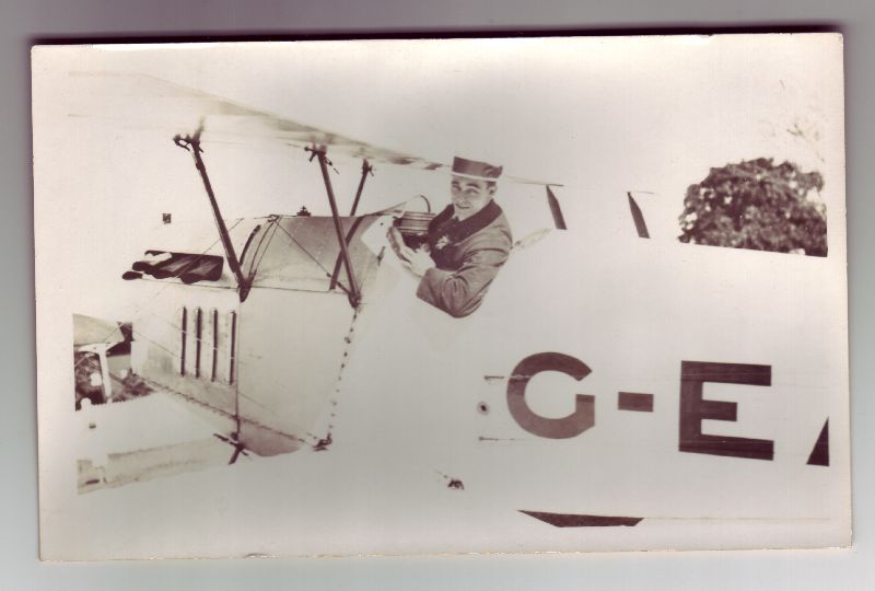 Bert Hinkler record-breaking flight