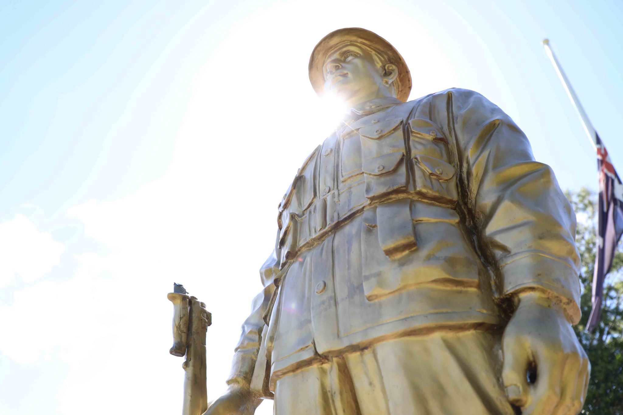 Moore Park Beach war memorial vandalised