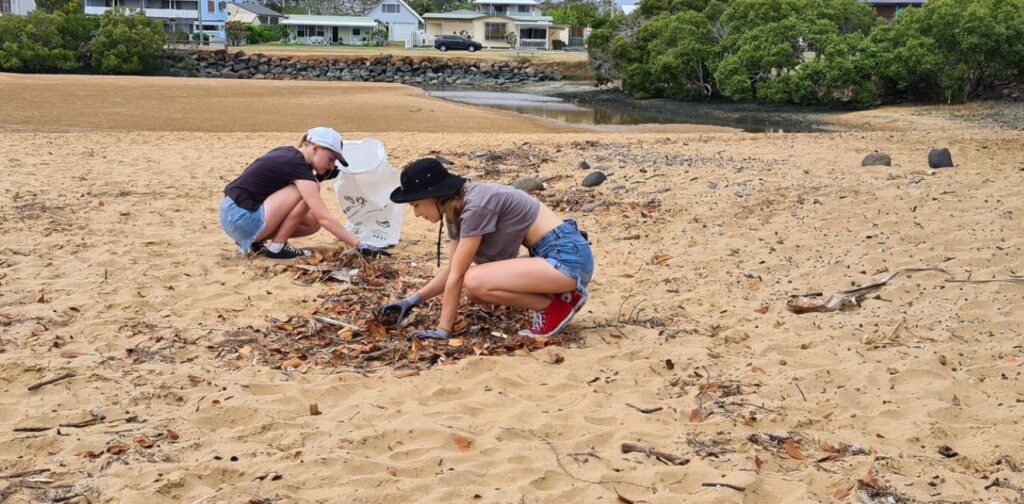 Beach clean Tangaroa Blue