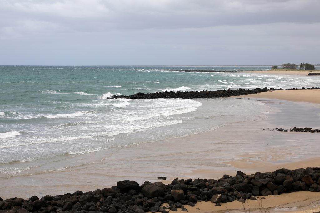 windy weekend beaches beach report.