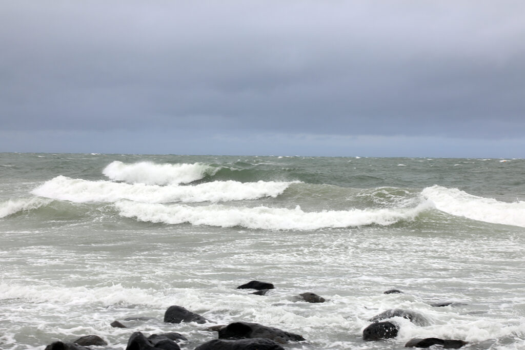 choppy and messy conditions