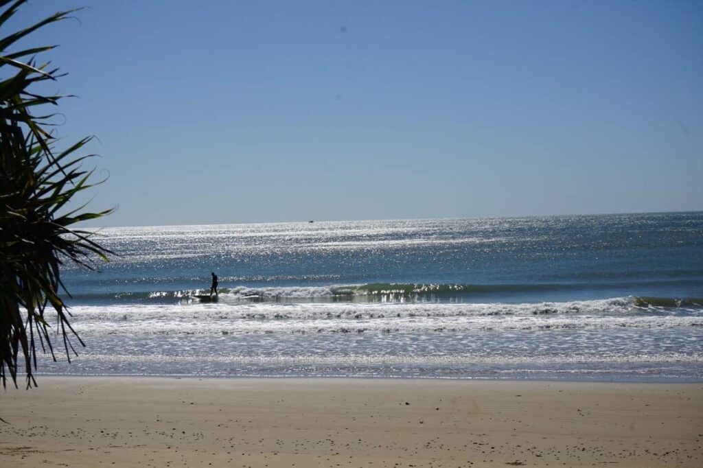 early morning weather local beaches