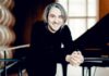 award winning pianist