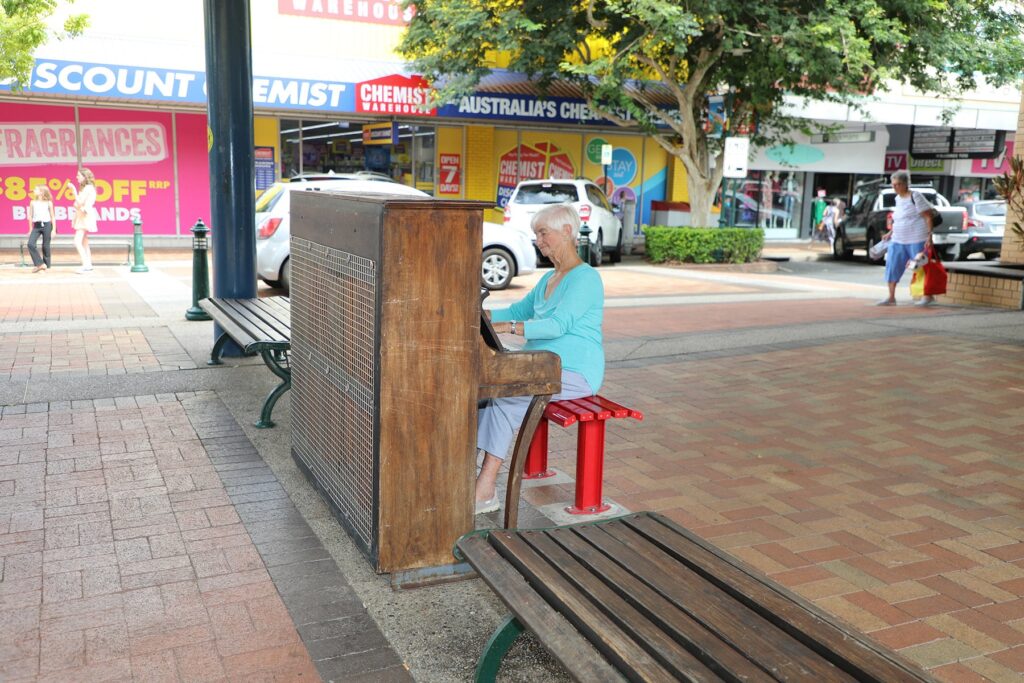 Community piano