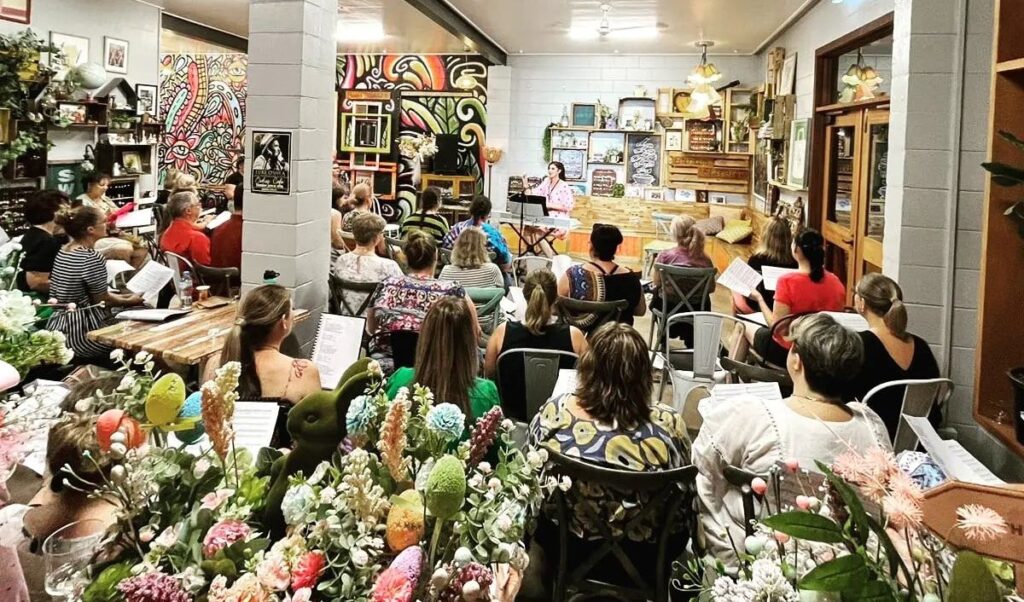 It was a full house at the very first meeting of Bundaberg Voice Collective when those who love to sing met at Oodies Café for the initial catch up.
