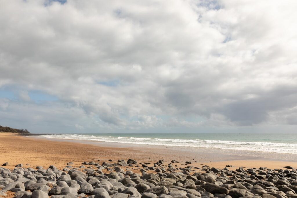 gusty weekend beachgoers