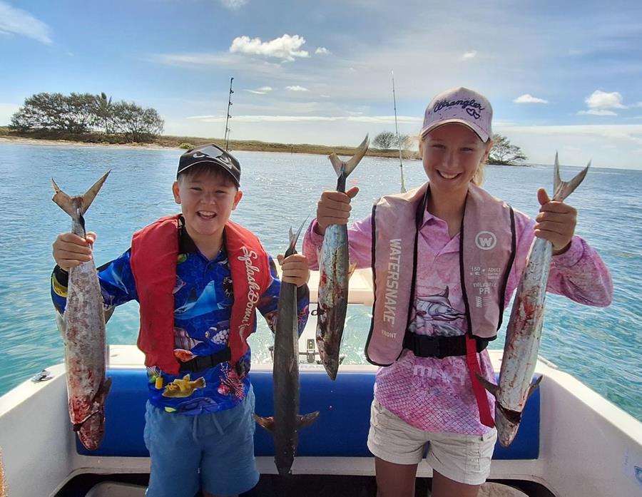 Jack and Ruby Home with a great feed of school mackerel.
fishing region red hot