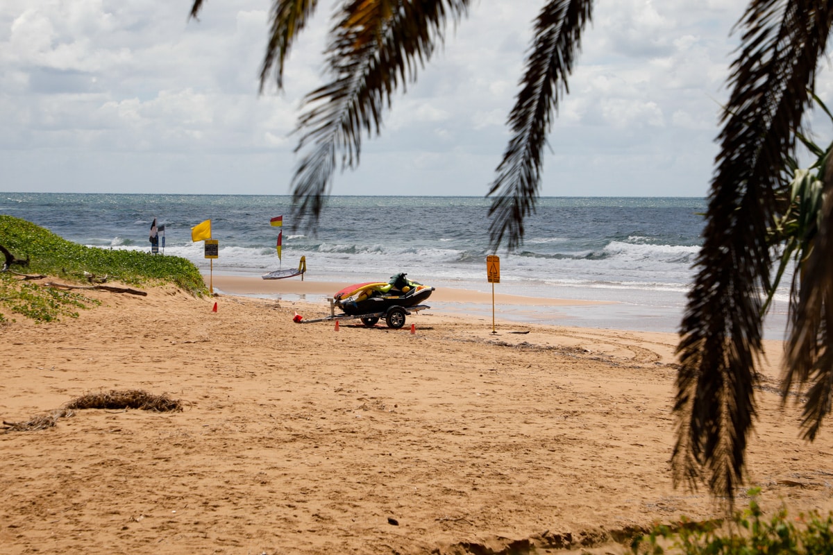 This long weekend, Craig Holden warns swimmers to expect choppy and messy conditions with more moderate to strong winds over the coming days.