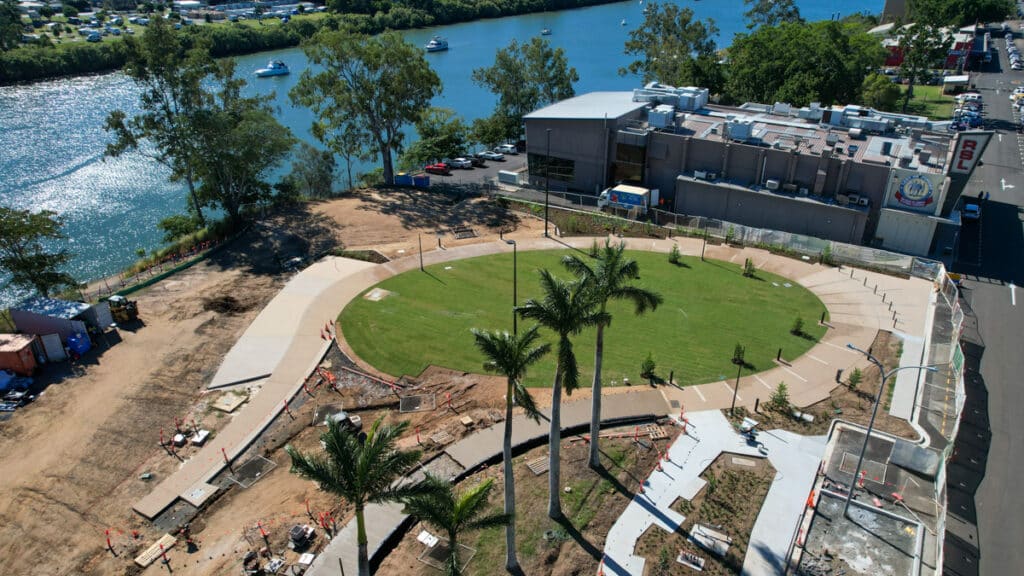Concrete seating and memorial elements will soon be lifted into place at Anzac Park as part of Stage 1 of Council’s redevelopment project.